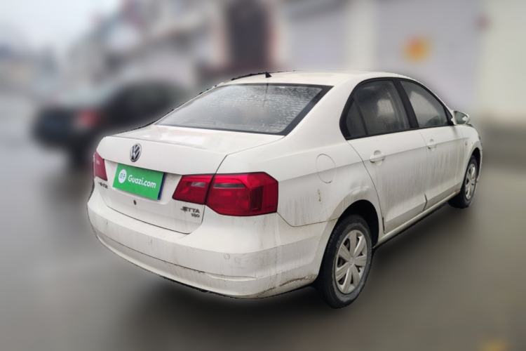 Used Volkswagen Jetta 2015 Value Edition 1.6L Manual Fashionable Style Rear Right 45 Deg