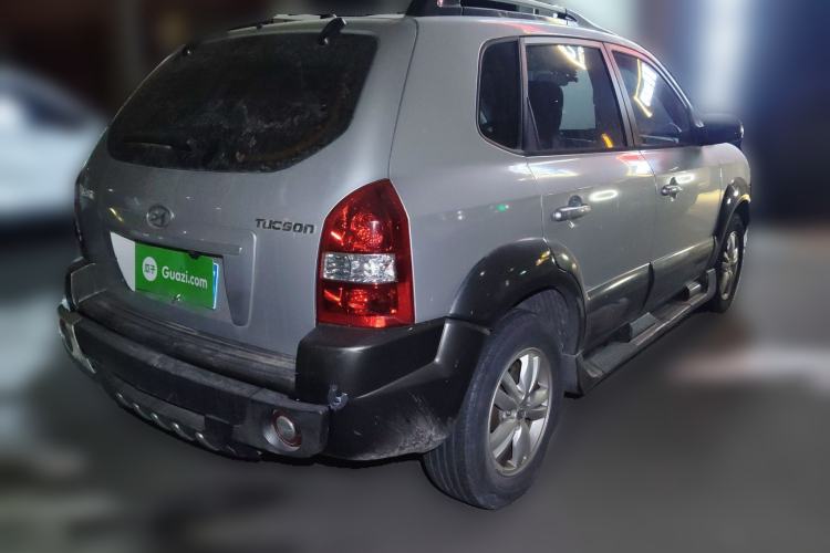 Used Hyundai Tucson 2009 2.0L Manual Two-Wheel Drive Fashion Edition
