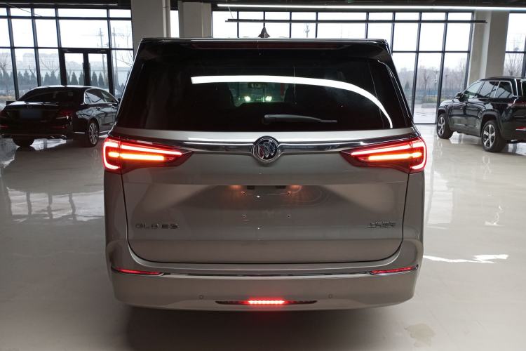 Used Buick GL8 2023 ES Lu Zun Deluxe Model