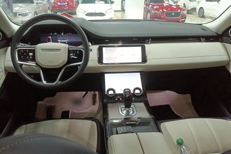 Used Land Rover Range Rover Evoque 2023 Aurora L 249 PS Luxury Edition