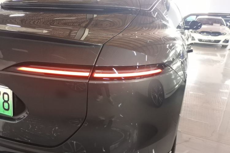 Used Avatr 06 2025 Pro Range-Extended Edition Exterior 3