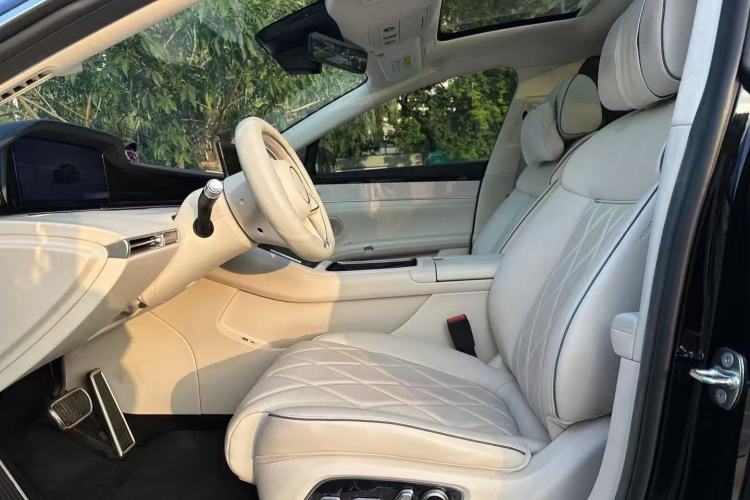 Used Hima Stelato S9 2024 All-Electric Ultra Four-Wheel-Drive Flagship Edition Interior 6