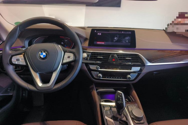 Used BMW 5 Series 2020 525Li Luxury Package Center Console