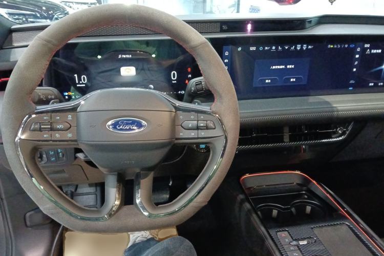 Used Ford EVOS 2022 Facelift EcoBoost 245 ST-Line
