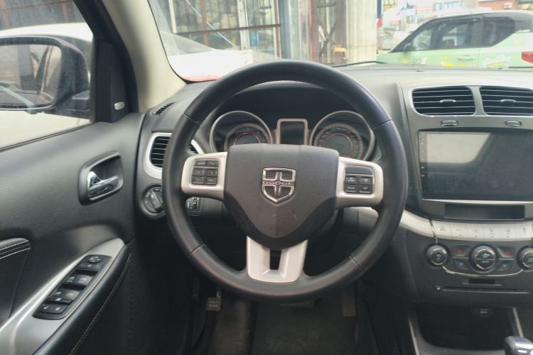 Used Dodge Journey 2015 2.0TD Four-Wheel Drive Luxury Edition
