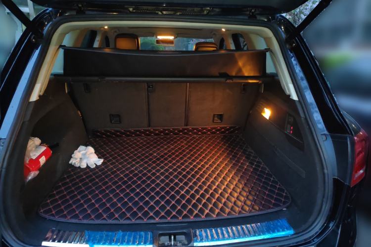 Used Volkswagen Touareg 2011 3.0 TSI Standard Version Trunk