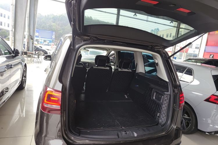 Used Volkswagen Sharan 2016 380TSI Comfort Edition 7-Seater
