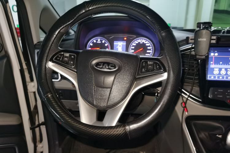 Used JAC Refine M4 2016 2.0L Manual Luxury Smart Version