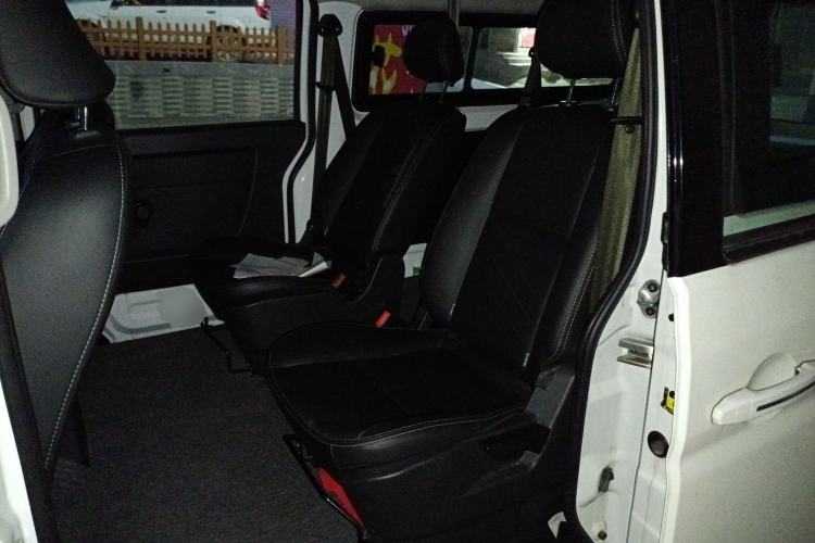 Used Jinbei Gold Hiace 2024 1.5L Travel Lion Commercial Version 7-Seater Left Rear Seat