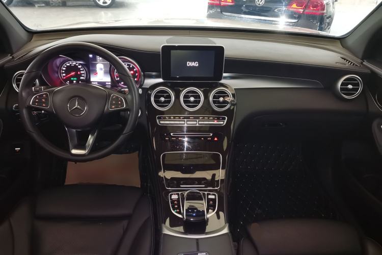 Used Mercedes-Benz GLC 2019 GLC 260 L 4MATIC Dynamic Model