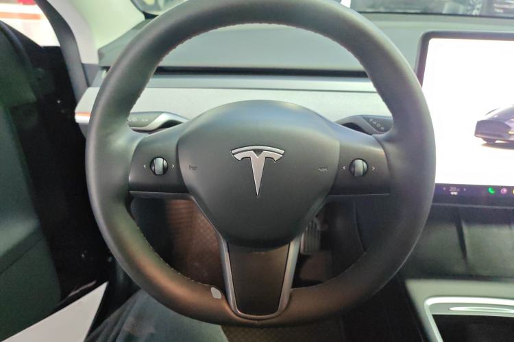 Used Tesla Model Y 2024 Rear-Wheel-Drive Version