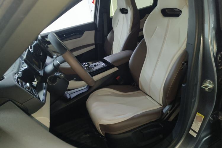 Used BYD Qin PLUS 2024 HONOR Edition DM-i 55KM Leading Model
