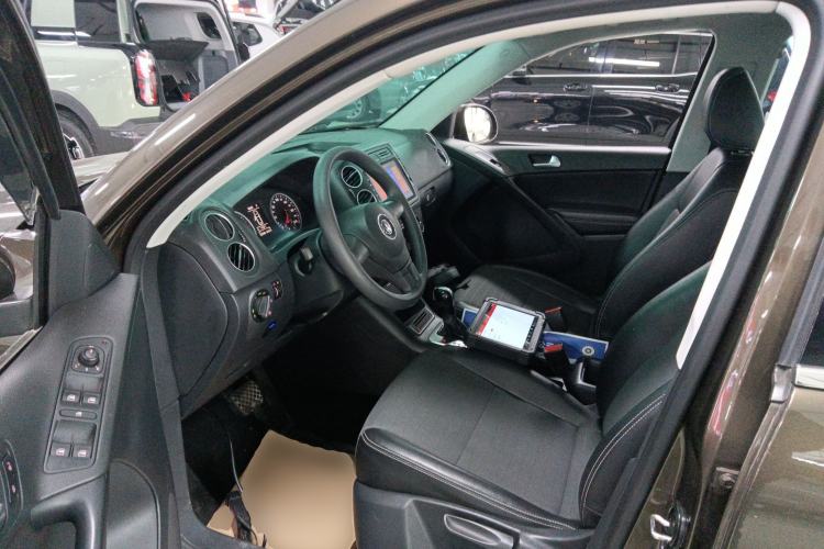 Used Volkswagen Tiguan L 2016 300TSI Automatic Two-Wheel Drive Trend Edition