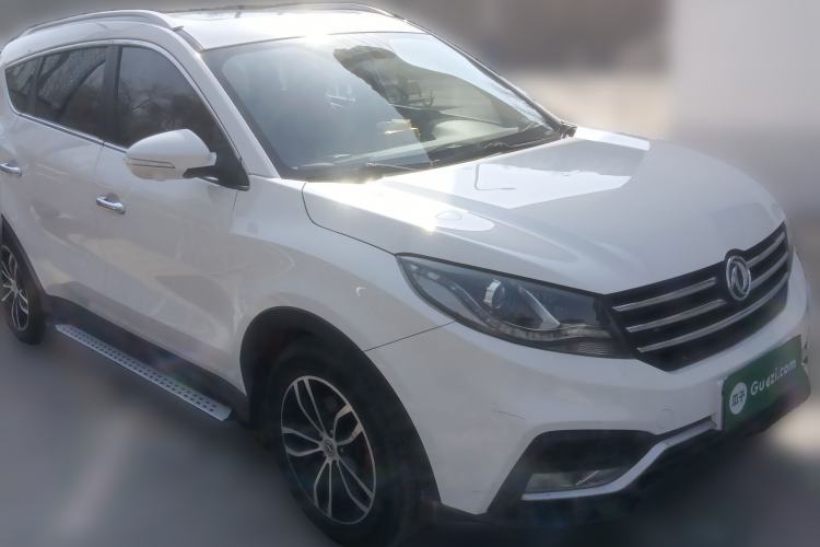 Used Dongfeng Fengon 580 2017 1.5T CVT Smart Style Model Front Right 45 Deg