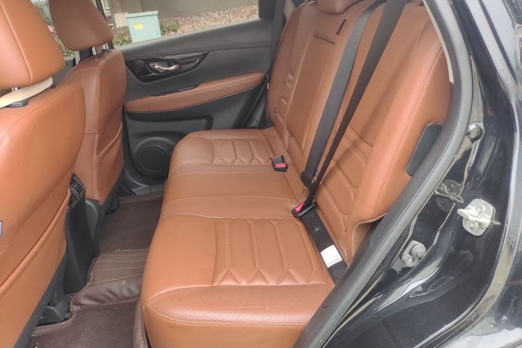 Used Nissan X-Trail 2017 2.5L CVT Ultimate Edition 4WD Left Rear Seat