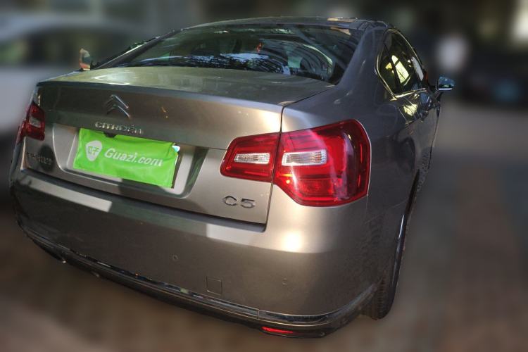 Used Citroen C5 2014 1.6T Automatic Luxury Model Rear Right 45 Deg