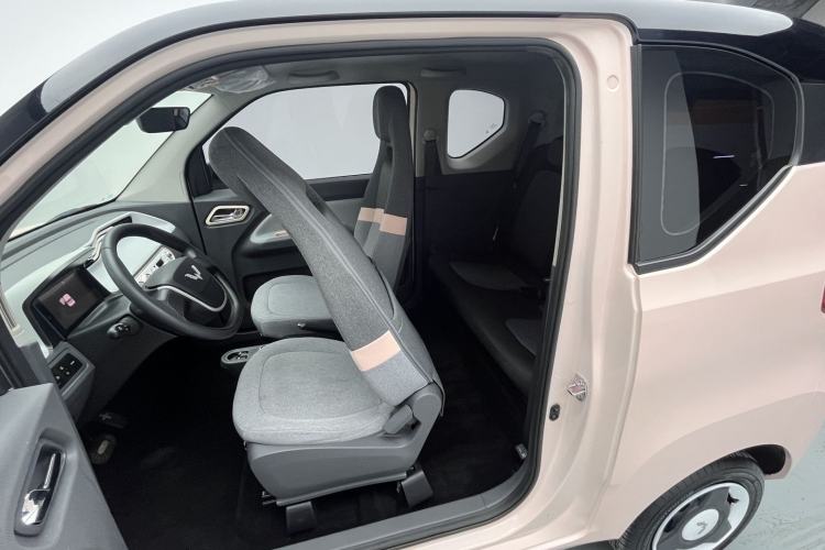 Used Wuling Hongguang MINIEV 2022 Macaron Premium Model – Lithium Iron Phosphate Interior 4