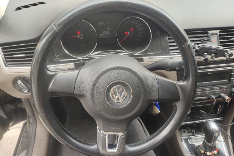Used Volkswagen Bora 2014 1.4TSI Automatic Comfort Model Steering Wheel