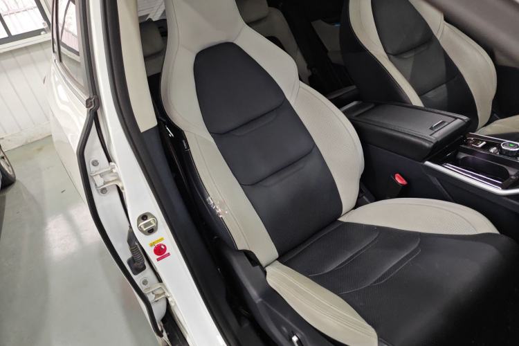 Used WM Motor EX5 2019 EX5 ZhiXing 2.0 Extra Innovation Edition 400 Right Front Seat