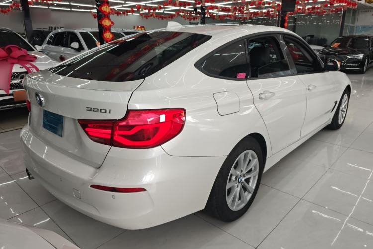 Used BMW 3 Series GT 2017 320i Sport Edition