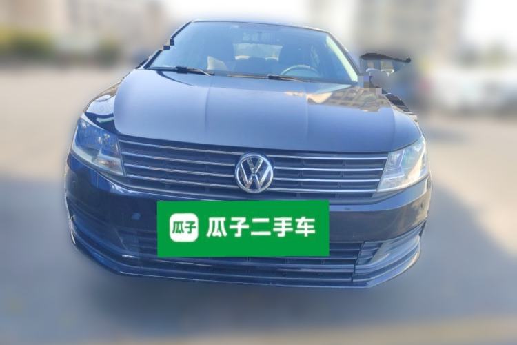 Used Volkswagen Lavida 2015 1.6L Manual Fashion Edition Front