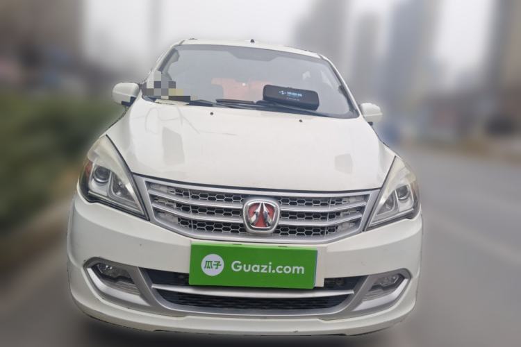 Used BAIC Weiwang M20 2014 1.5L Basic Version DAM15DL Front