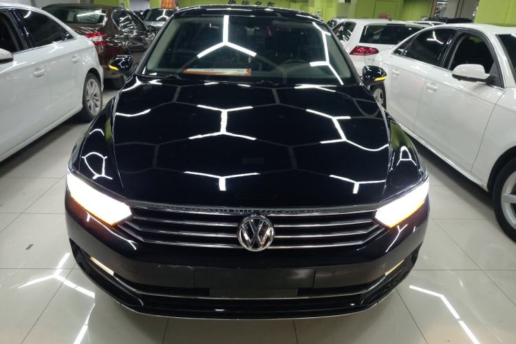 Used Volkswagen Magotan 2018 Facelift 330TSI DSG Luxury Model
