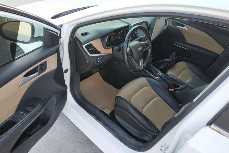 Used Chevrolet Monza 2022 320 Automatic Enjoyment Sunroof Version