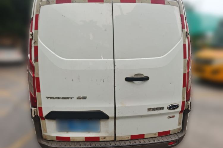 Used Ford Transit 2017 2.0T Diesel Van Short Wheelbase Low Roof China IV Standard Rear