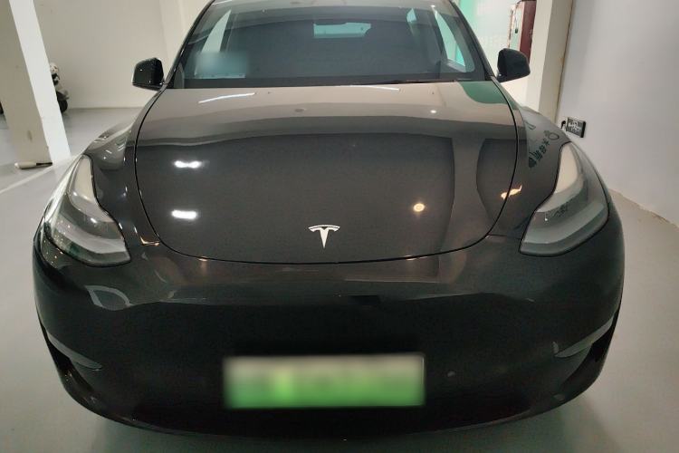 Used Tesla Model Y 2023 Long-Range All-Wheel-Drive Version