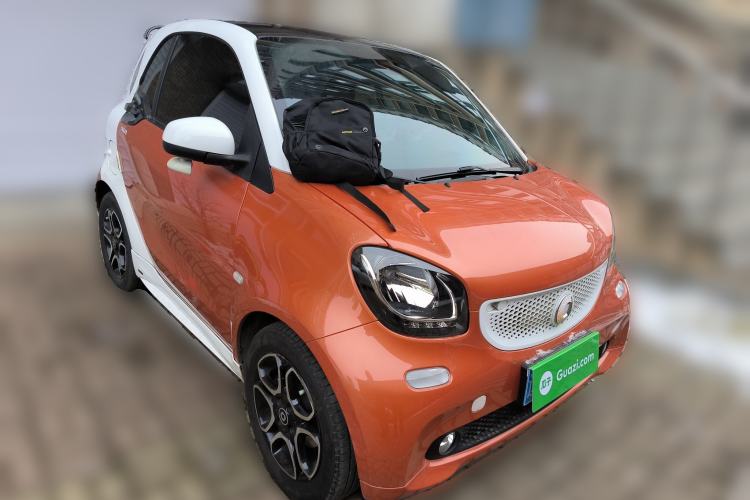 Used smart fortwo 2017 1.0L 52kW New Sound Special Edition China V Emission Standard
