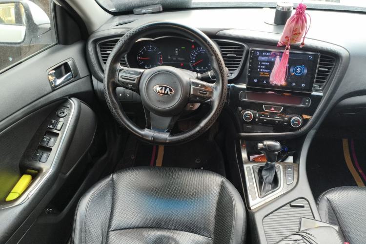 Used Kia K5 2014 2.0L Automatic LUXURY Steering Wheel