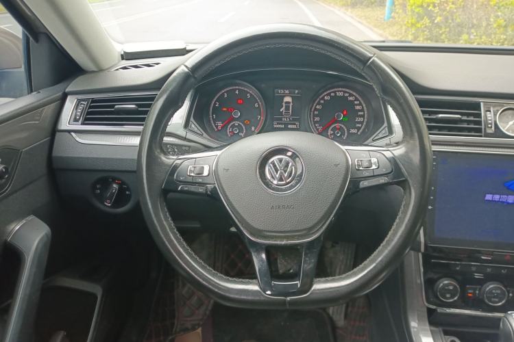 Used Volkswagen Passat 2017 280TSI DSG Luxury Edition
