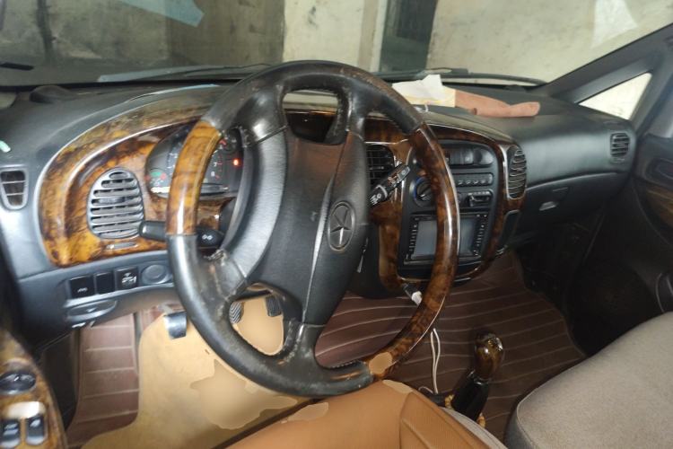 Used JAC Group Refine 2011 2.0L Shuttle Gasoline Standard Edition HFC4GA3 Steering Wheel