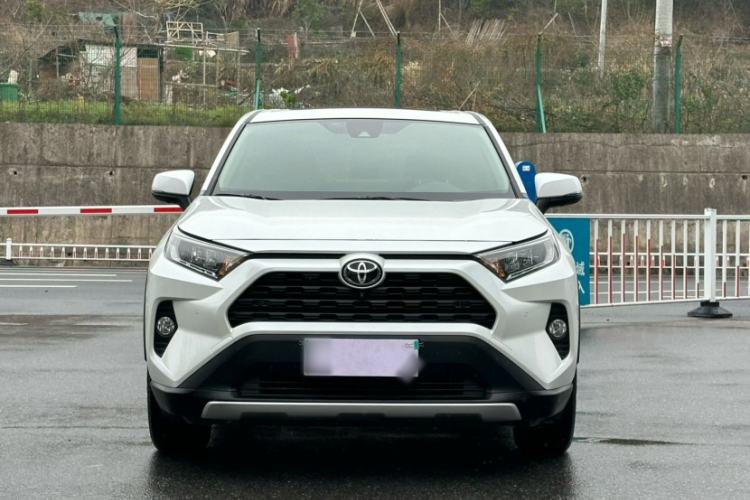 Used Toyota RAV4 2022 2.0L CVT Two-Wheel Drive Fashion Plus Edition