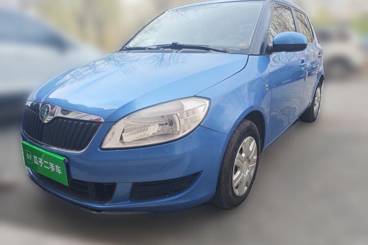 Used Skoda Fabia 2011 1.4L Automatic Crystal Edition