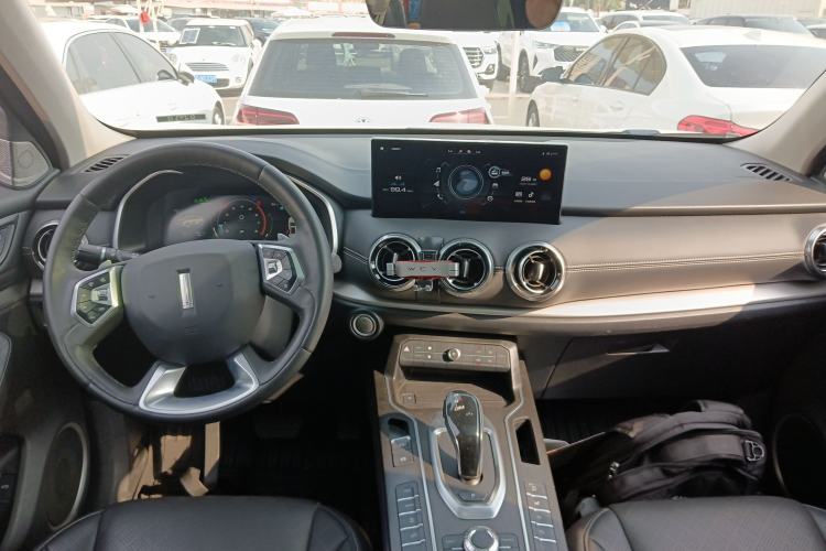 Used Wey VV6 2021 2.0T Two-Wheel Drive Smart Plus