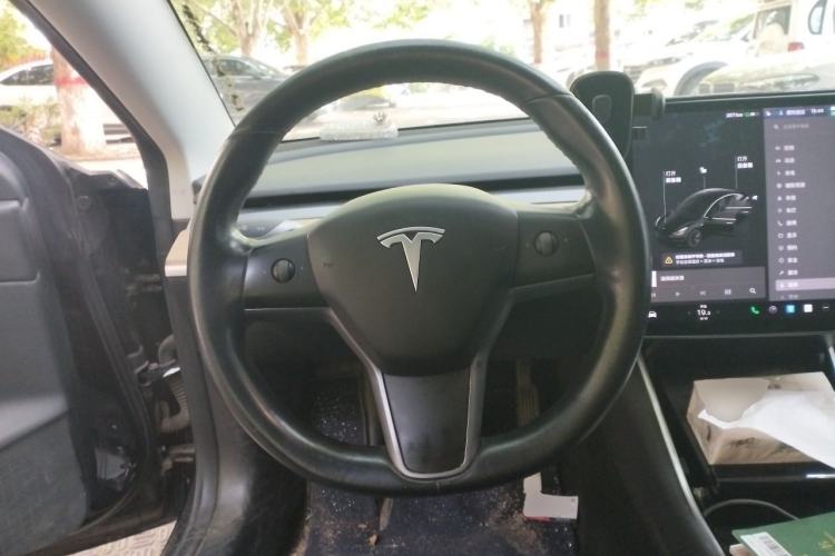 Used Tesla Model 3 2019 Long-Range Rear-Wheel-Drive Version