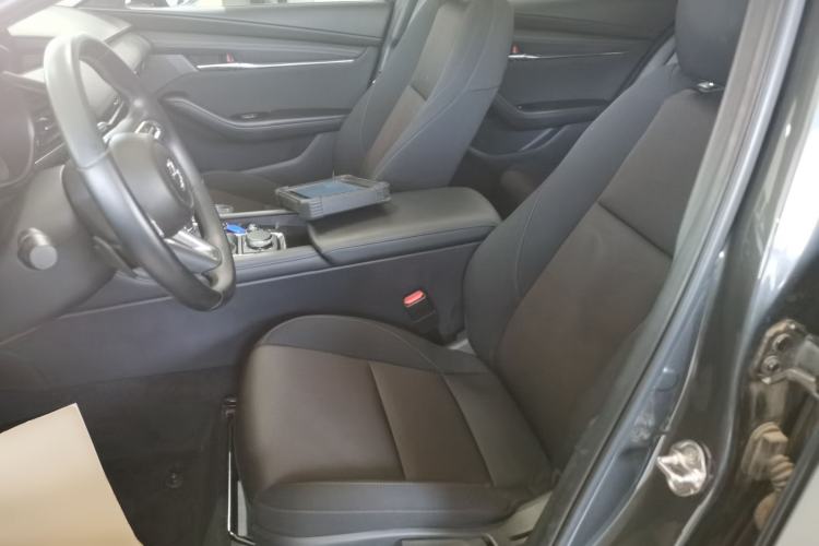 Used Mazda 3 Axela 2021 2.0L Automatic ZhiXuan Edition
