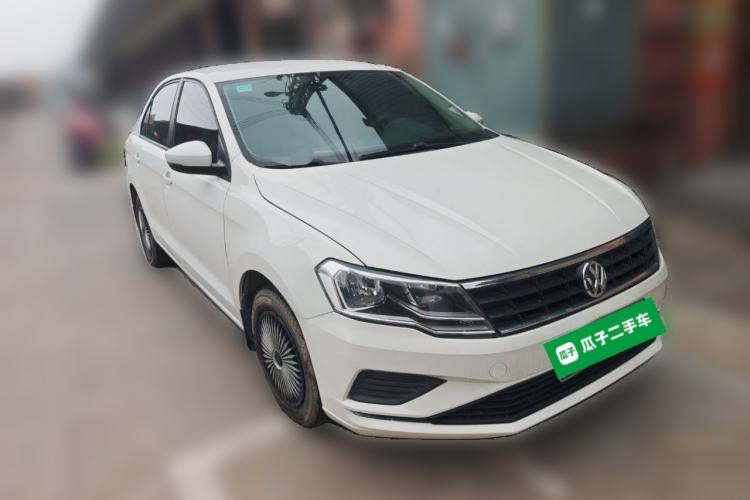 Used Volkswagen Jetta 2017 1.5L Automatic Fashion Model Front Right 45 Deg