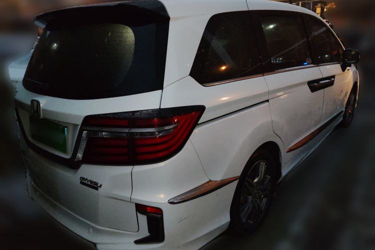 Used Honda Elysion 2019 2.0L Hybrid Luxury Edition
