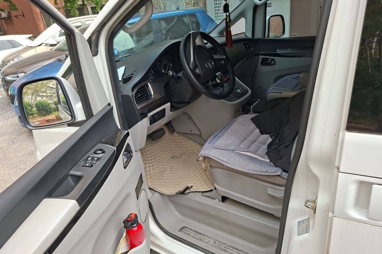 Used JAC Refine M5 2013 2.0T Gasoline Automatic Business Edition
