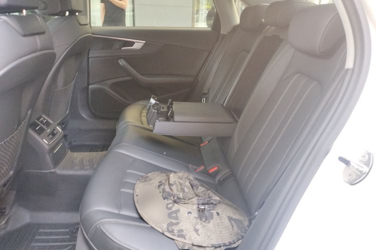 Used Audi A4L 2022 40 TFSI Luxury Dynamic Model Left Rear Seat