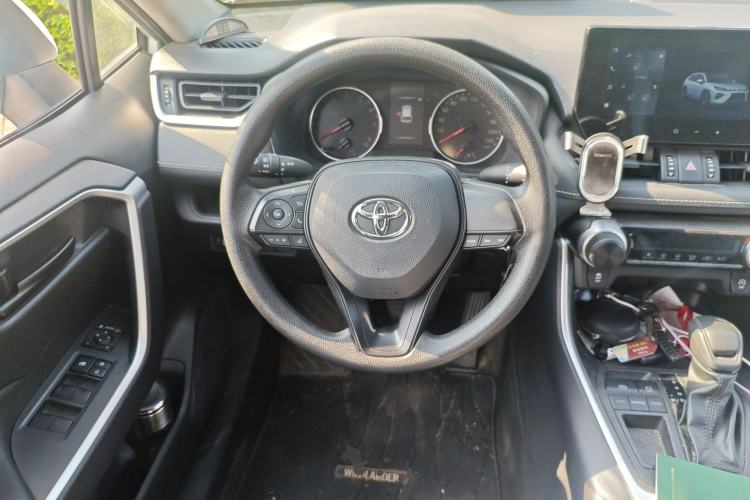 Used Toyota Wildlander 2023 2.0L CVT Two-Wheel Drive Leading Edition
