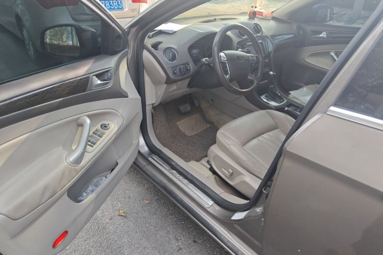 Used Ford Mondeo 2011 2.0L GTDi 200 Luxury Edition
