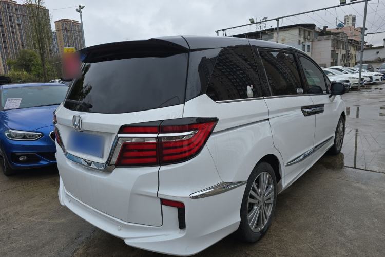 Used Honda Elysion 2016 2.4L Supreme Edition
