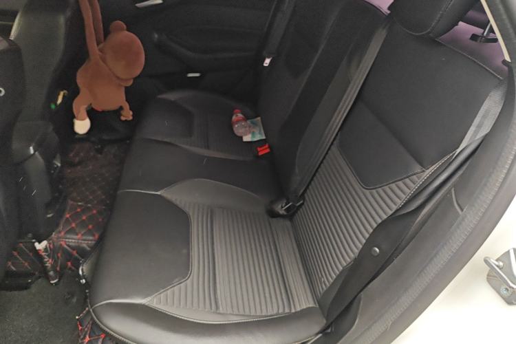 Used Ford Focus 2018 Sedan Classic 1.6L Automatic Trendy SmartDrive Edition
