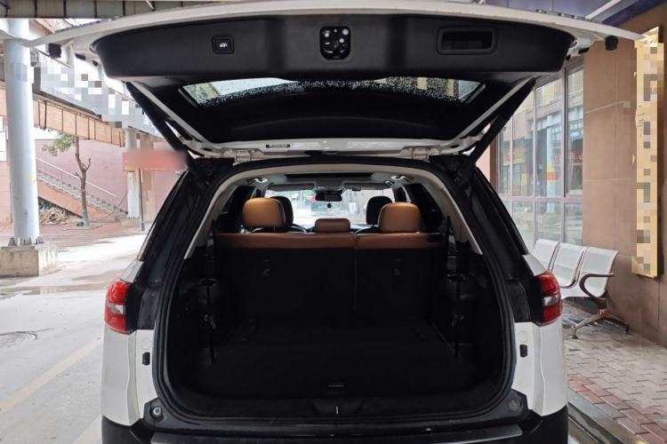 Used CHANGAN CS95 2017 2.0T Four-Wheel Drive SmartDrive Edition Trunk