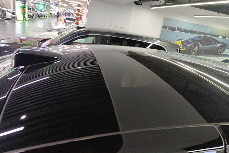 Used Li Auto MEGA 2024 Ultra Model
