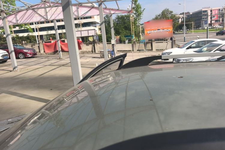 Used HYOSOW S3 2015 1.8L Prestige Version China V Emission Standard Roof